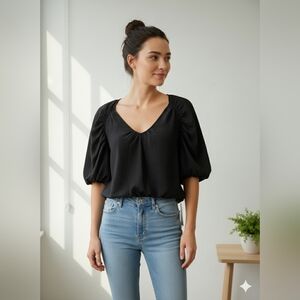 ​ASTR The Label Black Textured Puff Sleeve Blouse - Size L